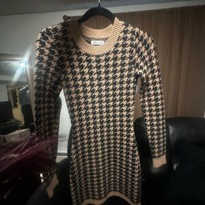 Hollister Black and Tan Houndstooth Dress